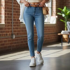 Signature by Levi Strauss Women's Skinny Jeans in Light Blue